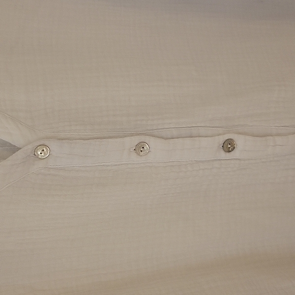 FOXCROFT White Seersucker Button Down Shirt Size 10 - Picture 6 of 9
